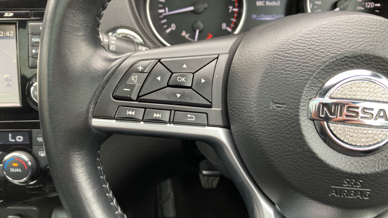 Nissan Qashqai 1.2 DiG-T Tekna+ 5dr Petrol Hatchback